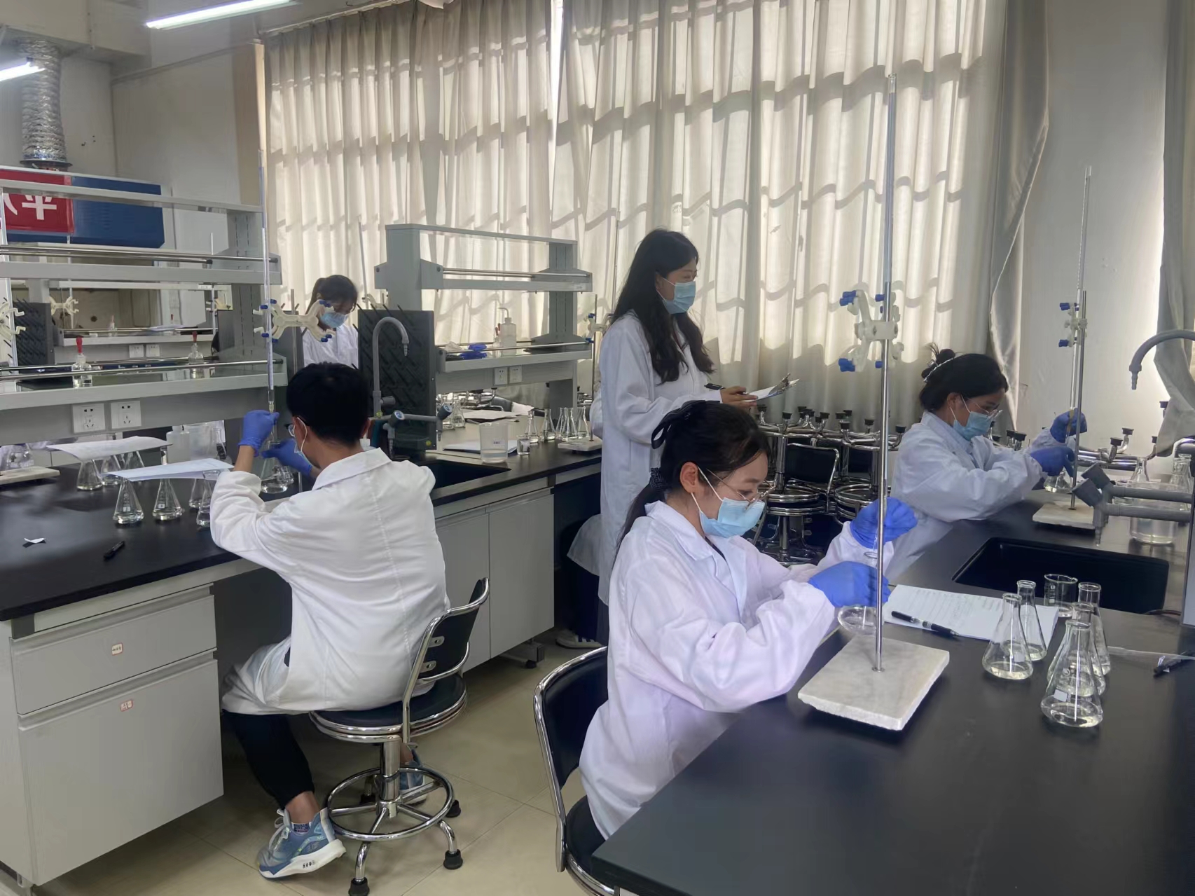 化学实验技术赛场